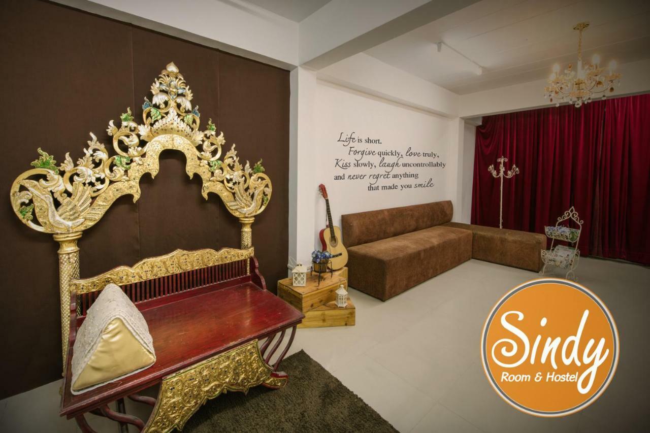 Sindy'S Hostel Pattaya Eksteriør billede
